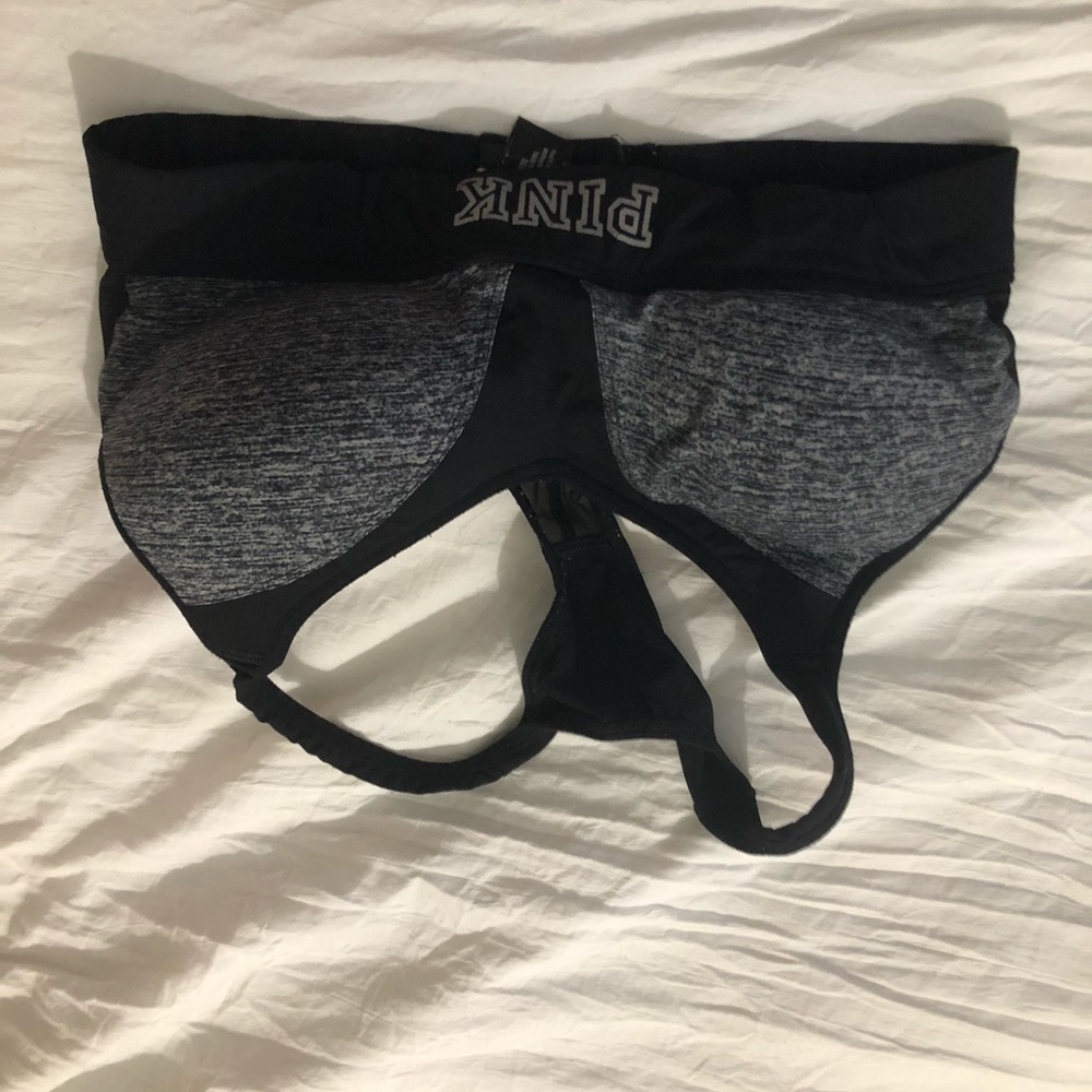 pink sports bra